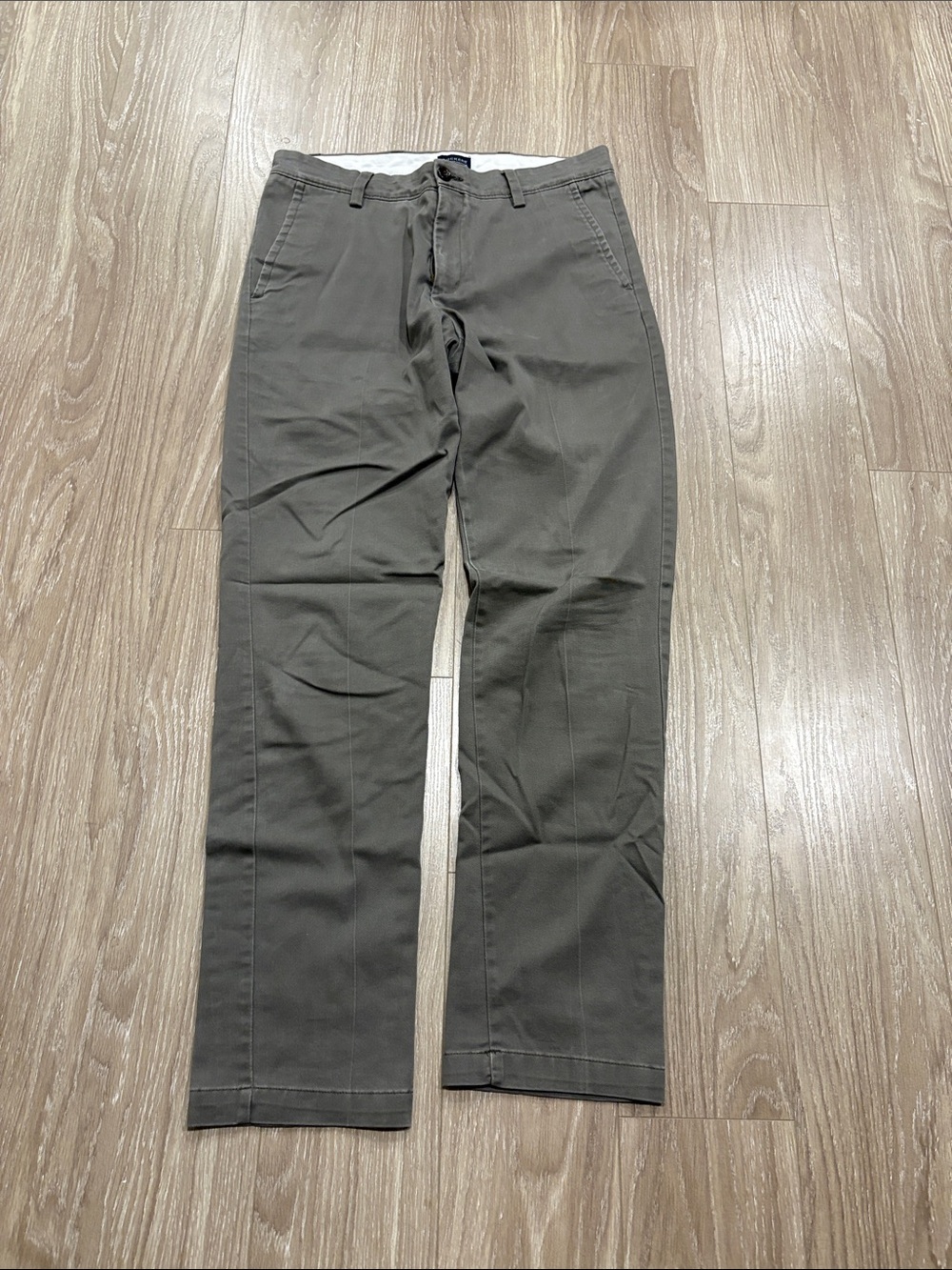 Dockers Men's Chino Pants in Olive Green